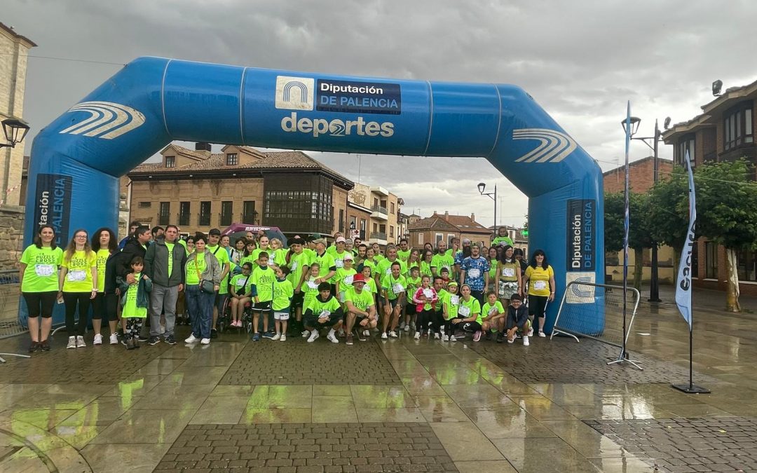 EL XI PUZZLE CROSS SUPERA LA LLUVIA Y DESPUÉS EL EXCESIVO CALOR Y CONVOCA EN PAREDES DE NAVA A CENTENARES DE PERSONAS
